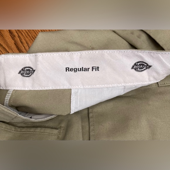 🔥DICKIES🔥REGULAR FIT khaki PANTS with cell phone pocket sz38x30🌟GUC🌟 - Picture 4 of 8